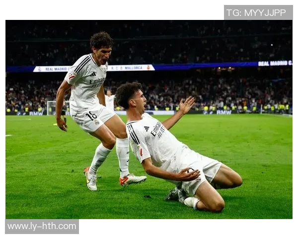 马卡：前皇马中卫巴列霍今夏曾想回归萨拉戈萨，但被拒绝